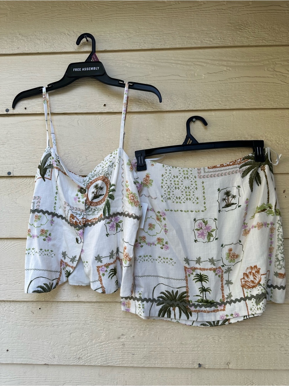 Pepper Heart Graphic Print Top / Mini Skirt Set Linen blend size L